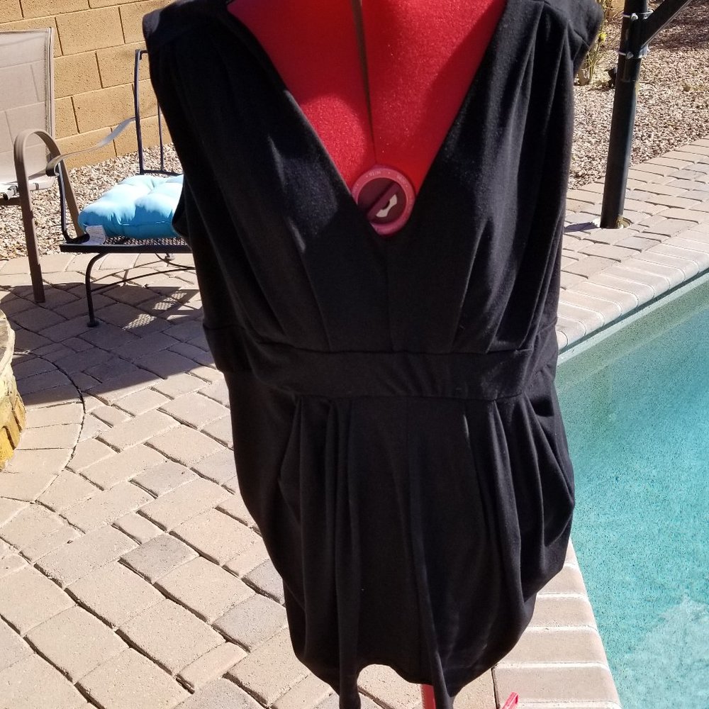 💖Torrid Black Sleeveless Slimming Dress Size 2